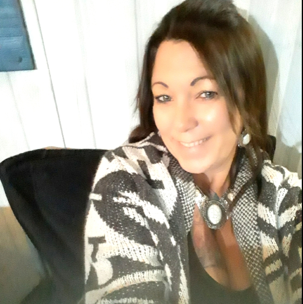 Meet your Posher, Joy